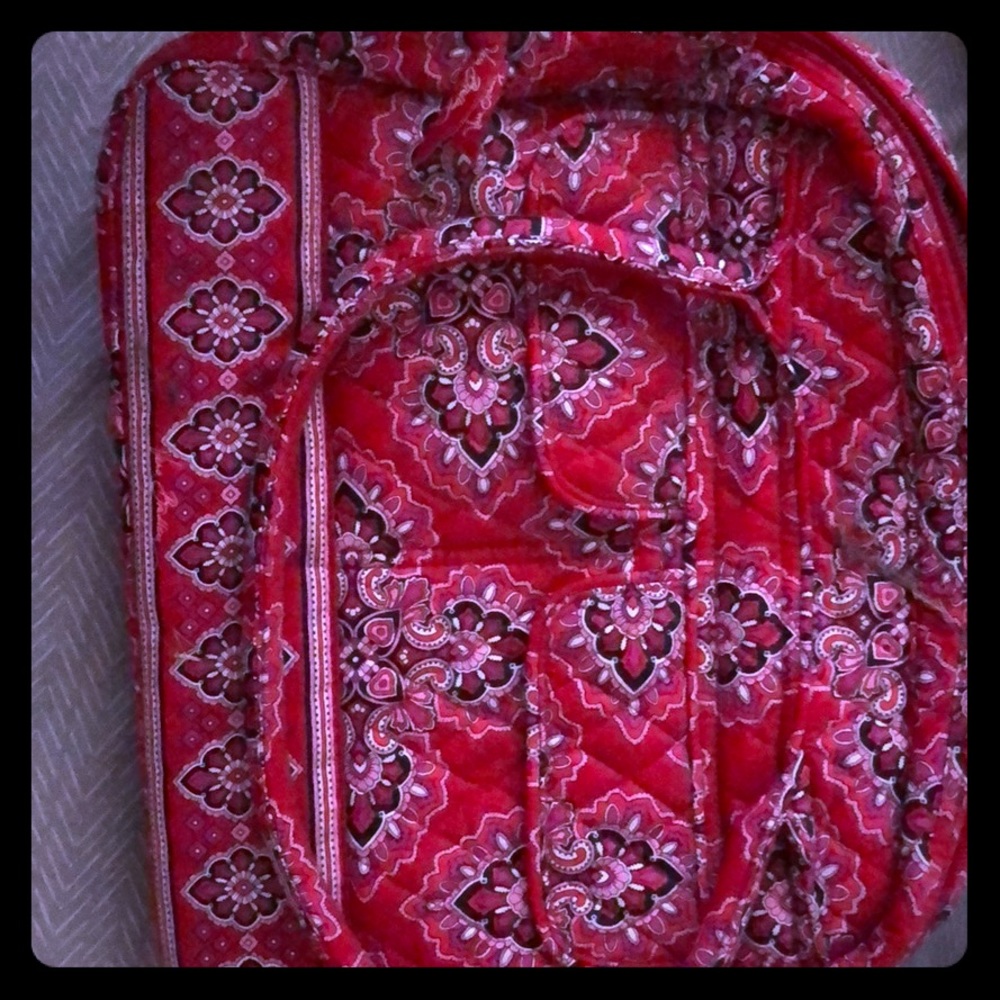 Flawless Vera Bradley Red Paisley shoulder bag.